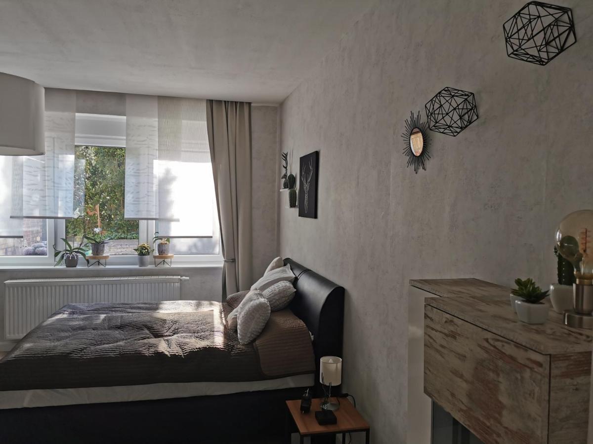 Ferienwohnung Luise Mit Separater Kueche Naumburg  Exteriör bild