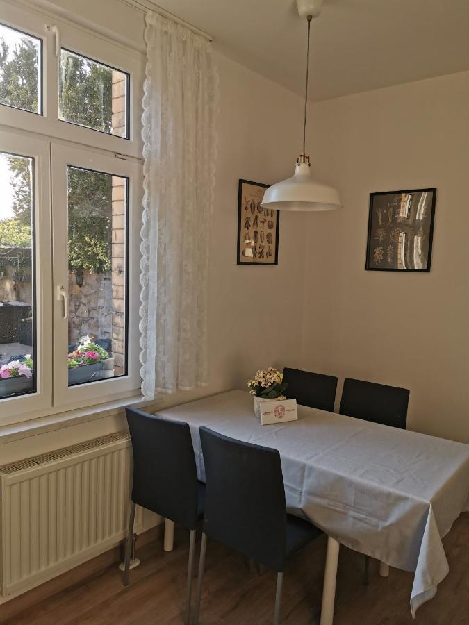 Ferienwohnung Luise Mit Separater Kueche Naumburg  Exteriör bild